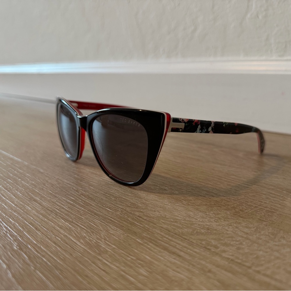 Ted Baker Stylish Black floral and Red cat eye Sunglasses